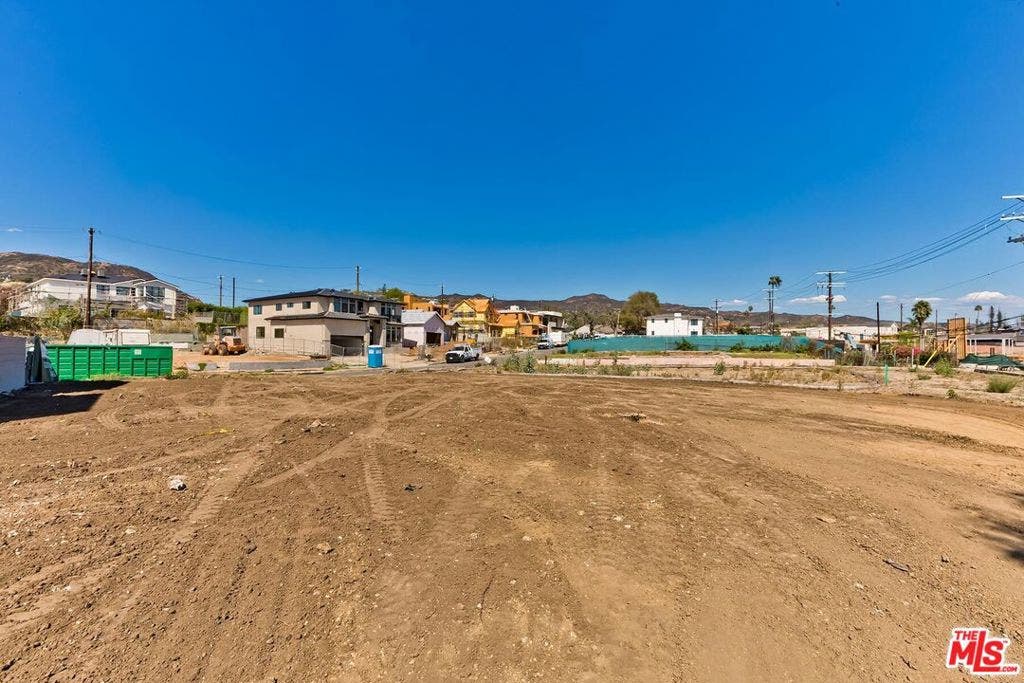 17056 Livorno Drive, Pacific Palisades, CA 90272
