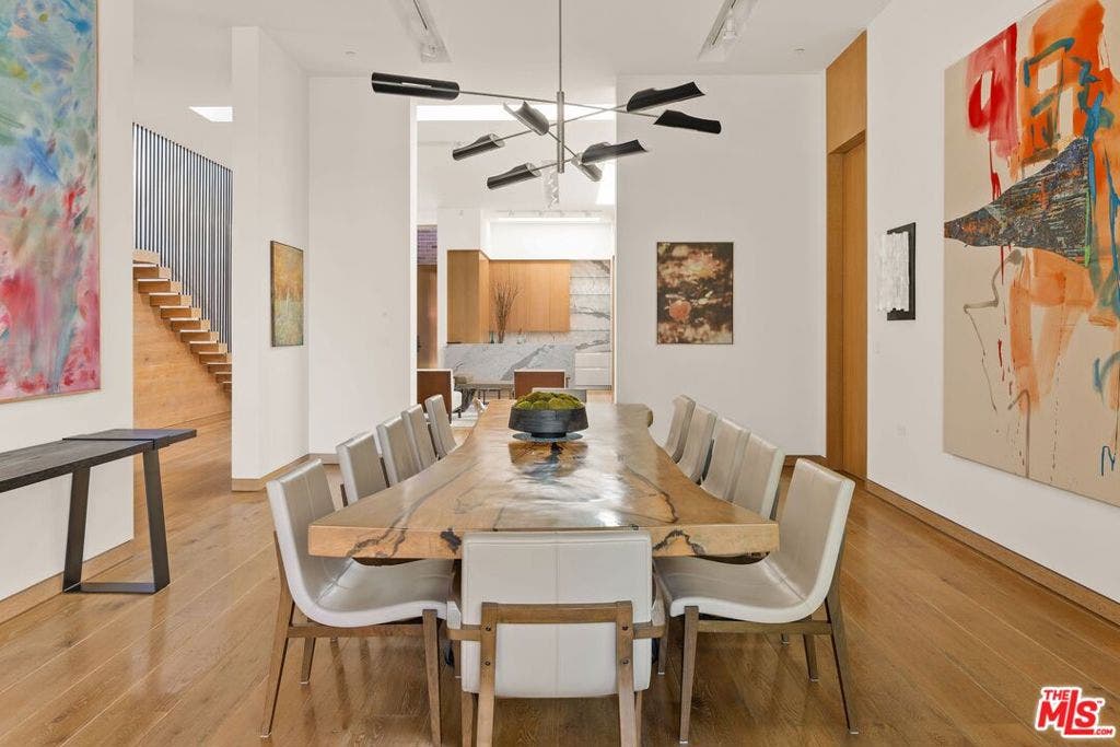 3350 Stone Ridge Lane, Los Angeles, CA 90077 3350 Stone Ridge Lane, Los Angeles, CA 90077
