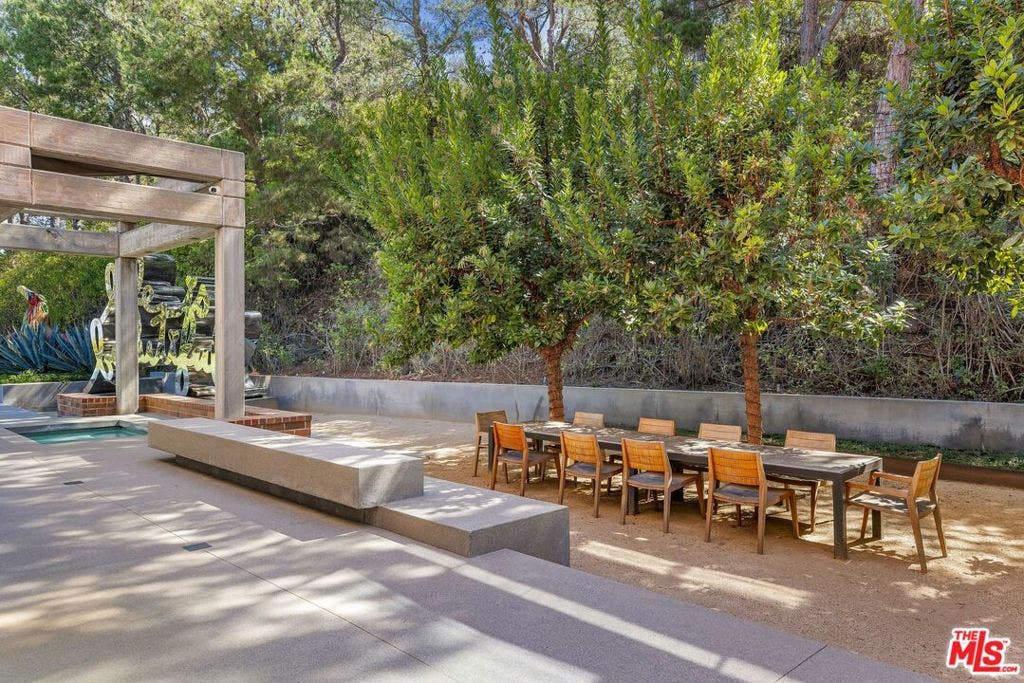 3350 Stone Ridge Lane, Los Angeles, CA 90077 3350 Stone Ridge Lane, Los Angeles, CA 90077