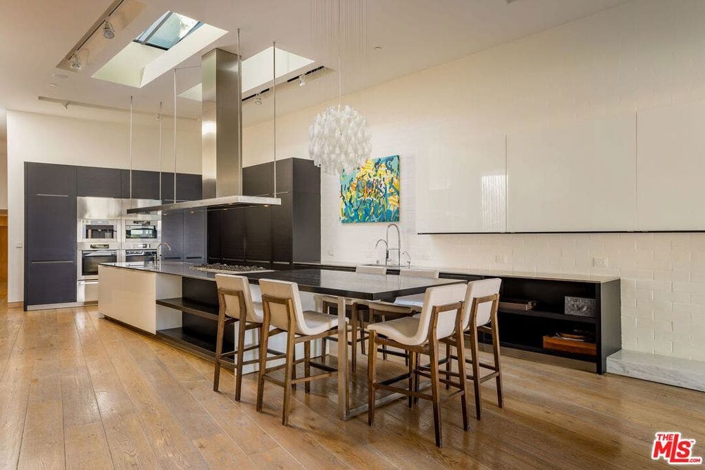 3350 Stone Ridge Lane, Los Angeles, CA 90077 3350 Stone Ridge Lane, Los Angeles, CA 90077