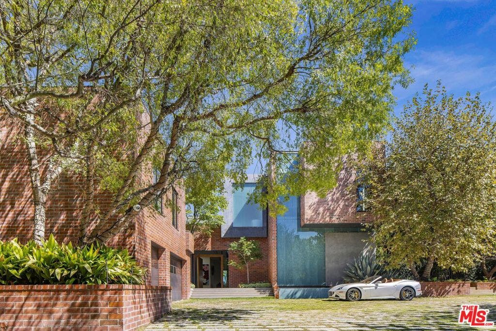 3350 Stone Ridge Lane, Los Angeles, CA 90077 3350 Stone Ridge Lane, Los Angeles, CA 90077