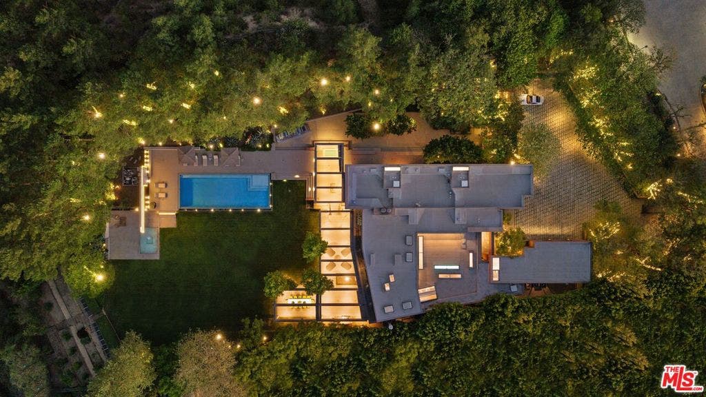 3350 Stone Ridge Lane, Los Angeles, CA 90077 3350 Stone Ridge Lane, Los Angeles, CA 90077