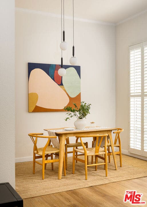 1098 Everett Place, Los Angeles, CA 90026