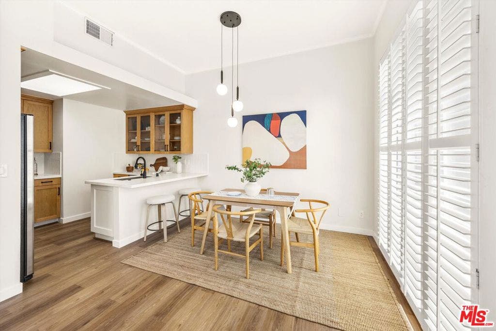 1098 Everett Place, Los Angeles, CA 90026