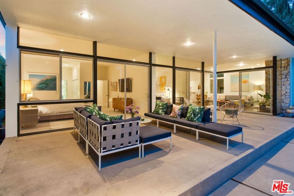 6110 Mary Ellen Avenue, Van Nuys, CA 91401