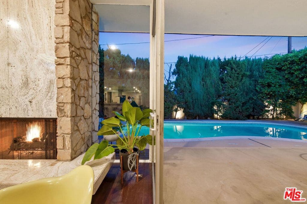 6110 Mary Ellen Avenue, Van Nuys, CA 91401