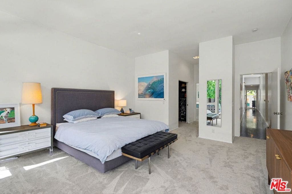 6110 Mary Ellen Avenue, Van Nuys, CA 91401
