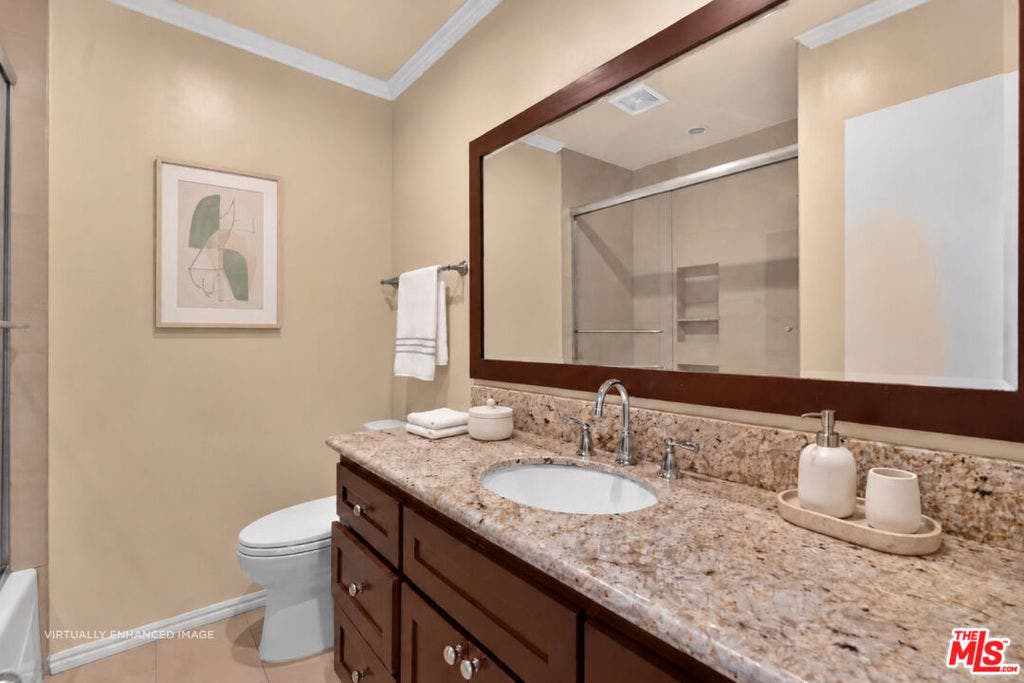 937 18th Street, #2, Santa Monica, CA 90403 937 18th Street, #2, Santa Monica, CA 90403