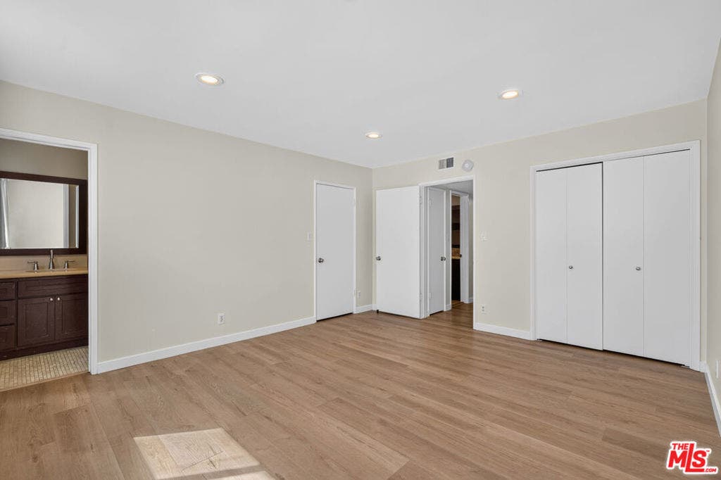 937 18th Street, #2, Santa Monica, CA 90403 937 18th Street, #2, Santa Monica, CA 90403