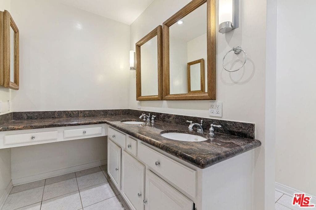 2031 S Bentley Avenue, #107, Los Angeles, CA 90025