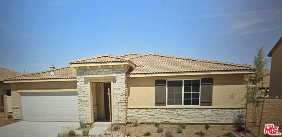 Property photo for 12926 Carlsbad Street, Hesperia, CA