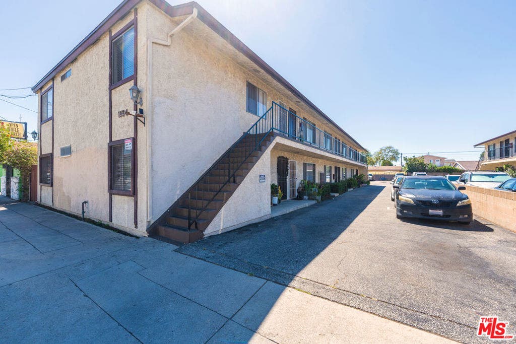 1554 W Carson Street, Torrance, CA 90501 1554 W Carson Street, Torrance, CA 90501