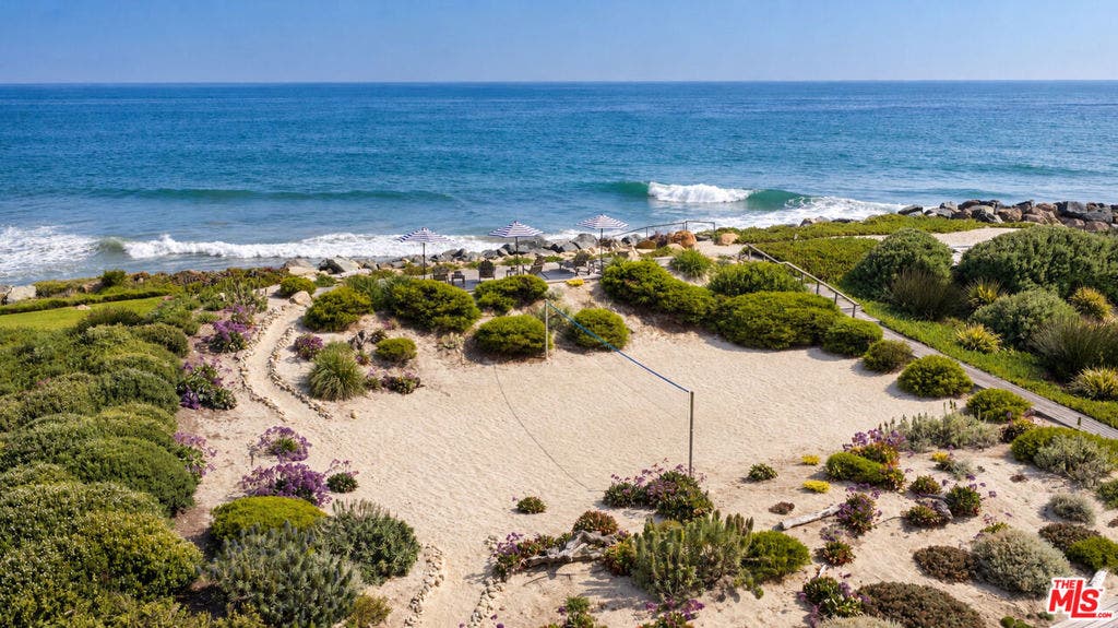 4217 Avenue Del Mar, Carpinteria, CA 93013 4217 Avenue Del Mar, Carpinteria, CA 93013