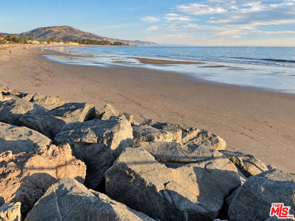 4217 Avenue Del Mar, Carpinteria, CA 93013 4217 Avenue Del Mar, Carpinteria, CA 93013