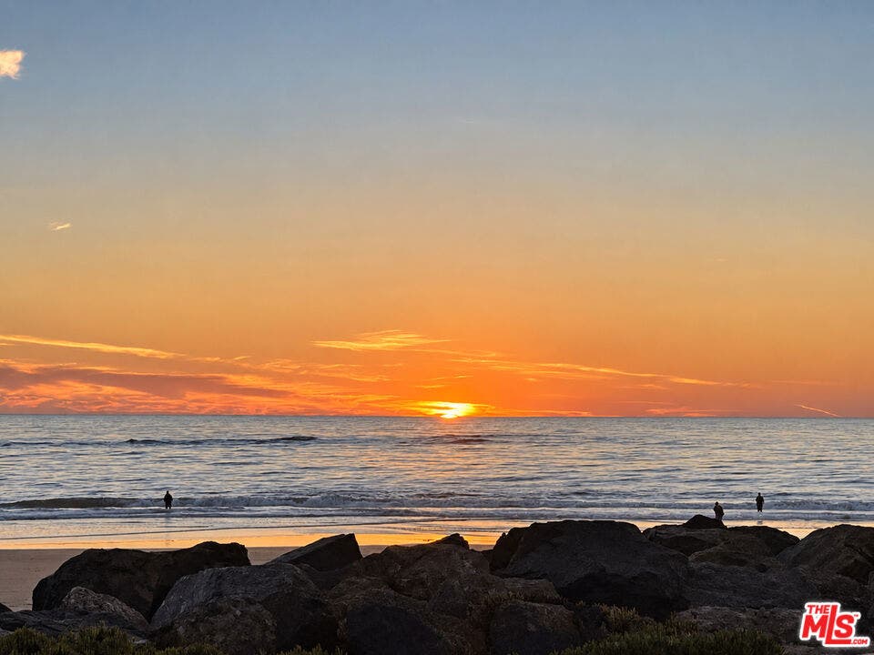 4217 Avenue Del Mar, Carpinteria, CA 93013 4217 Avenue Del Mar, Carpinteria, CA 93013
