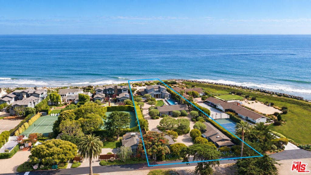 4217 Avenue Del Mar, Carpinteria, CA 93013 4217 Avenue Del Mar, Carpinteria, CA 93013