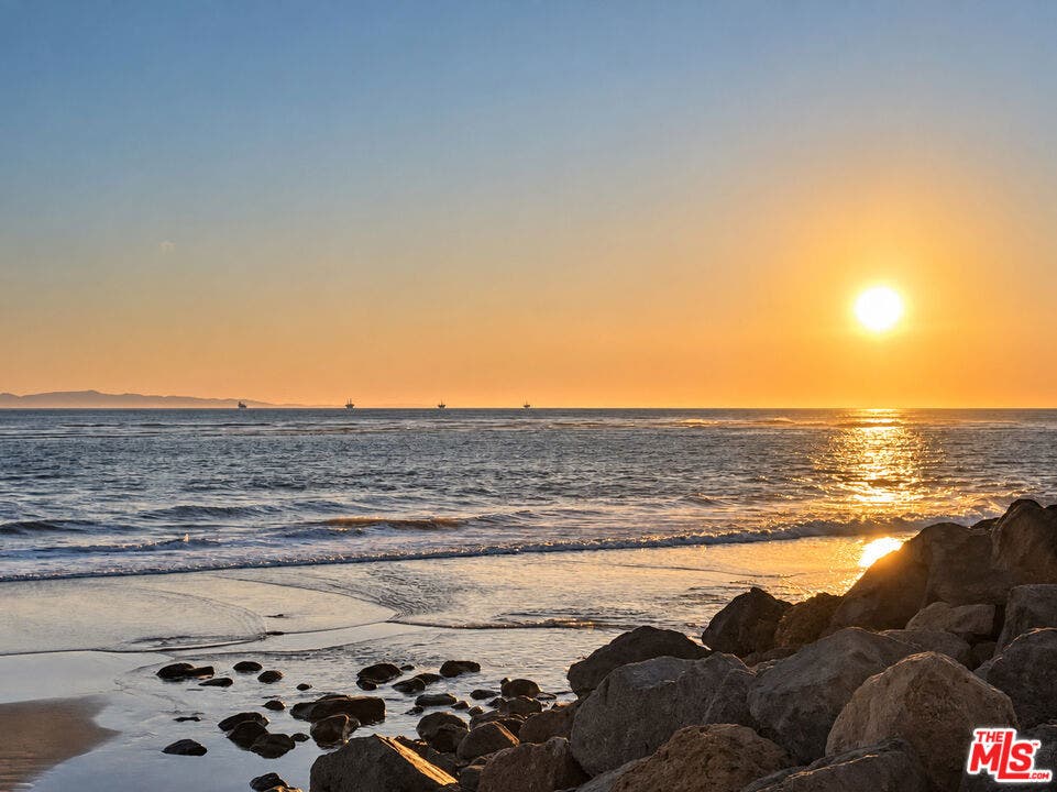 4217 Avenue Del Mar, Carpinteria, CA 93013 4217 Avenue Del Mar, Carpinteria, CA 93013
