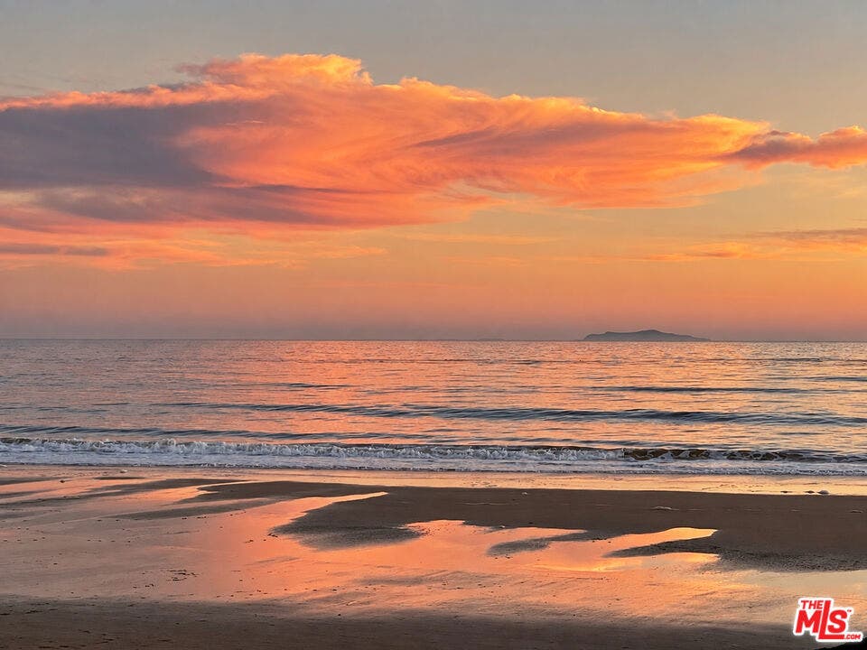 4217 Avenue Del Mar, Carpinteria, CA 93013 4217 Avenue Del Mar, Carpinteria, CA 93013