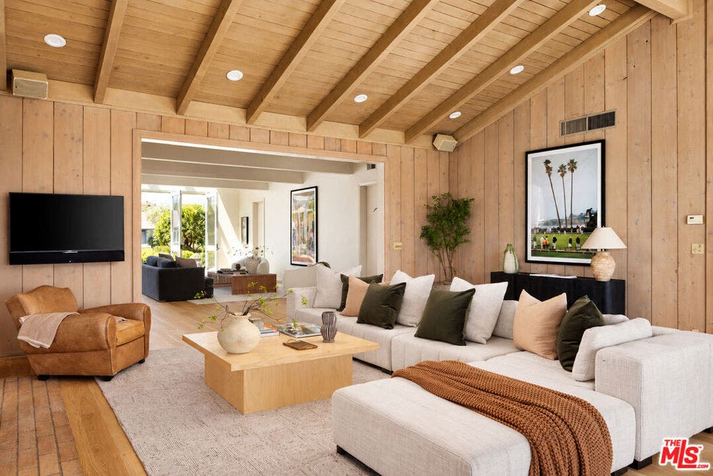 4217 Avenue Del Mar, Carpinteria, CA 93013 4217 Avenue Del Mar, Carpinteria, CA 93013
