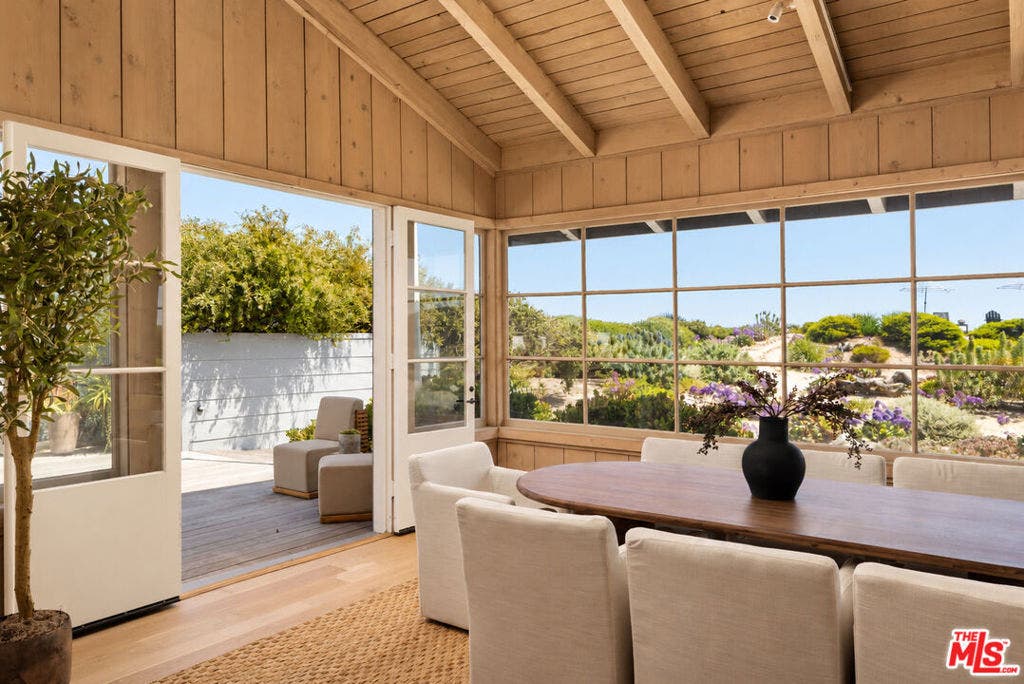 4217 Avenue Del Mar, Carpinteria, CA 93013 4217 Avenue Del Mar, Carpinteria, CA 93013