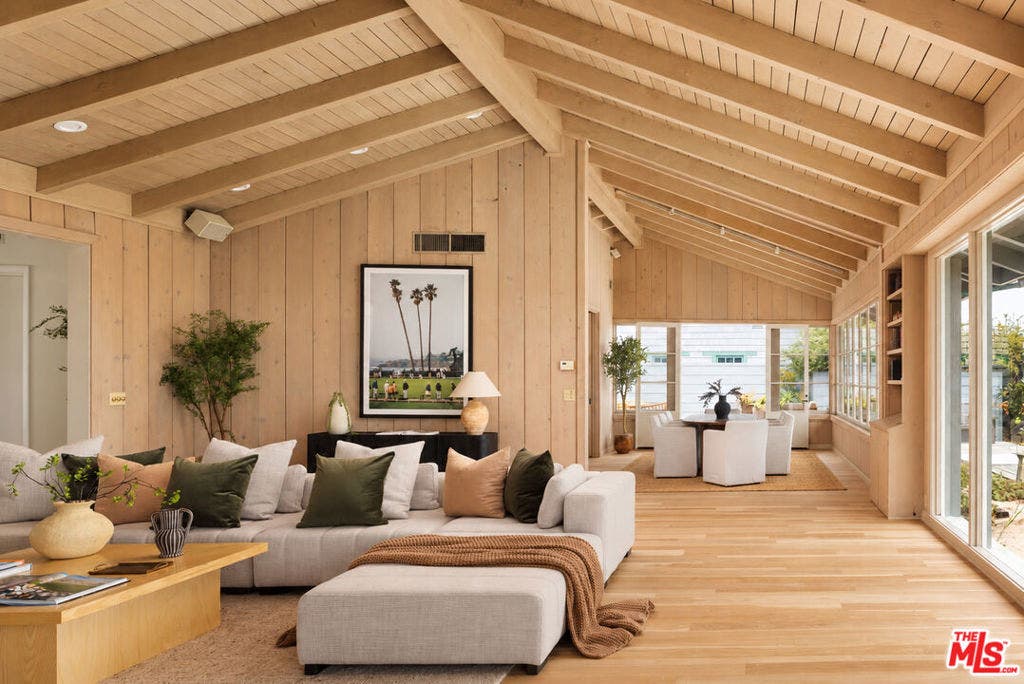 4217 Avenue Del Mar, Carpinteria, CA 93013 4217 Avenue Del Mar, Carpinteria, CA 93013