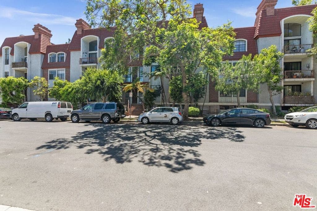 2031 S Bentley Avenue, #107, Los Angeles, CA 90025
