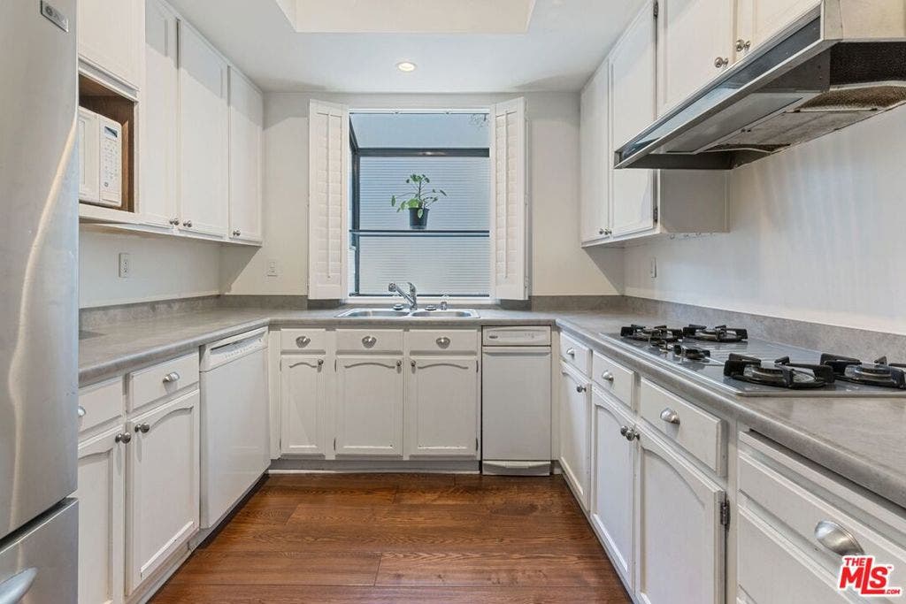 2031 S Bentley Avenue, #107, Los Angeles, CA 90025