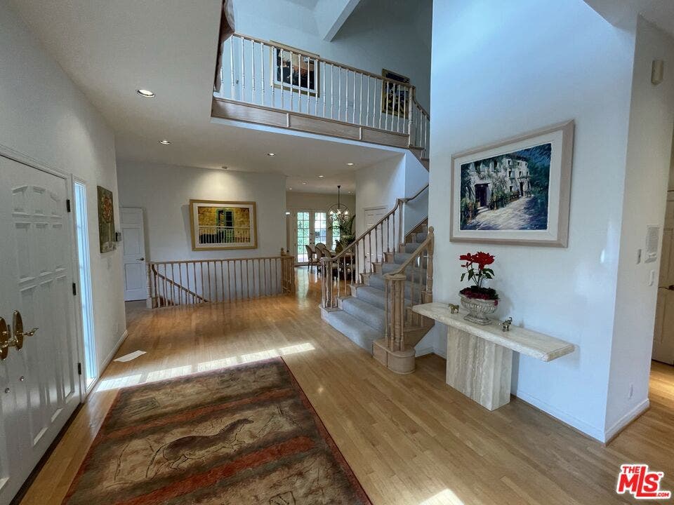 898 N Bundy Drive, Los Angeles, CA 90049