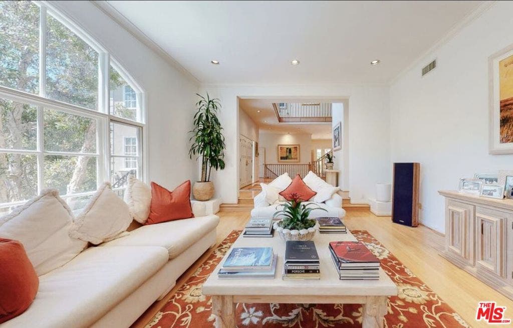 898 N Bundy Drive, Los Angeles, CA 90049