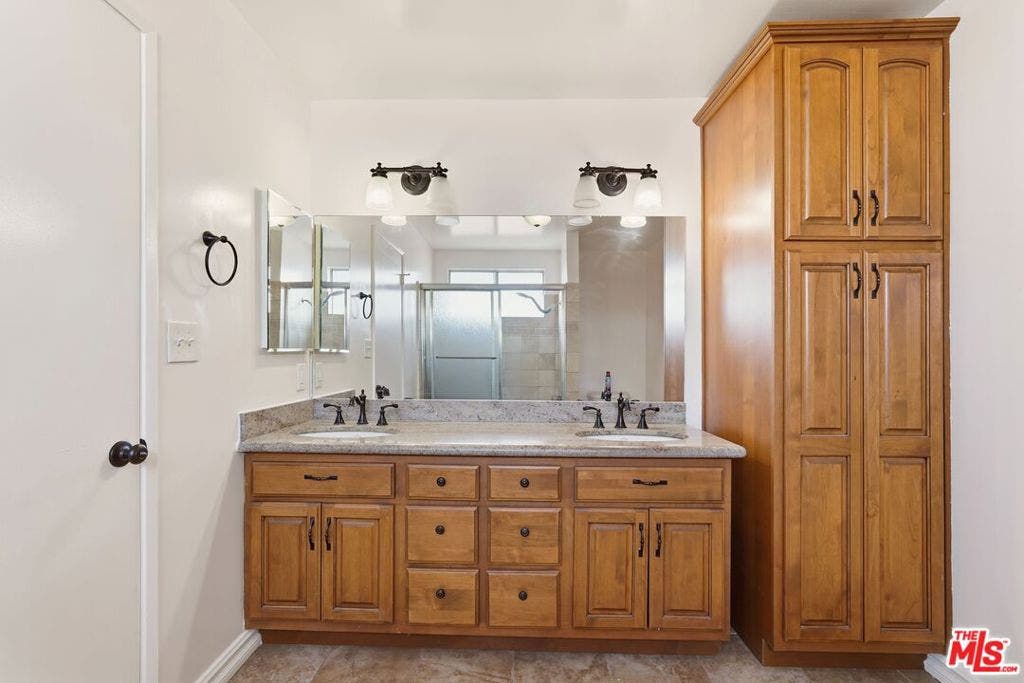 15513 S Tarrant Avenue, Compton, CA 90220