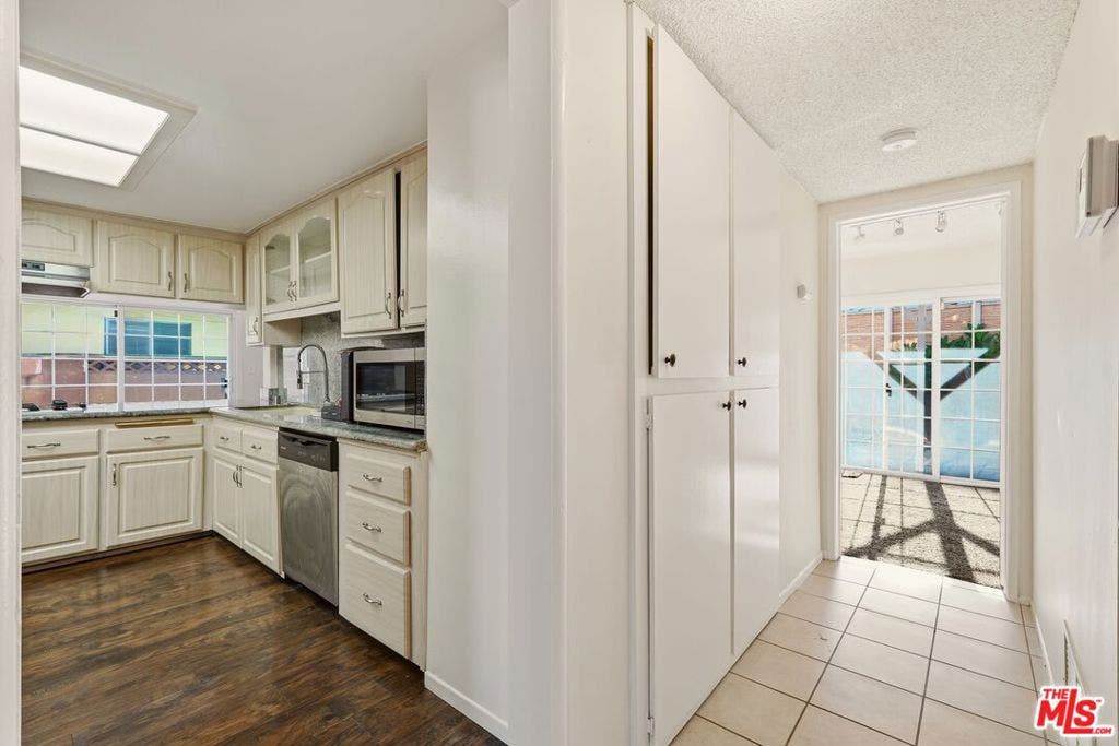 15513 S Tarrant Avenue, Compton, CA 90220