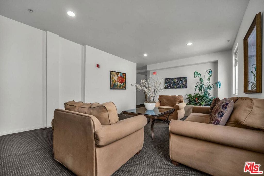 1100 S Clark Drive, #201, Los Angeles, CA 90035