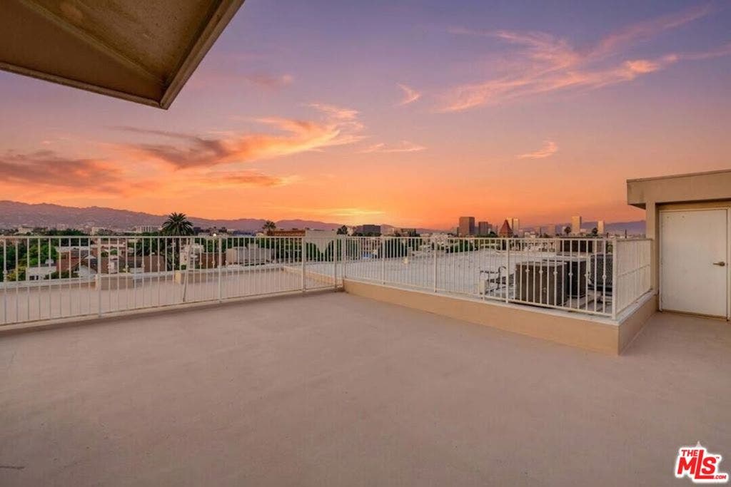 1100 S Clark Drive, #201, Los Angeles, CA 90035