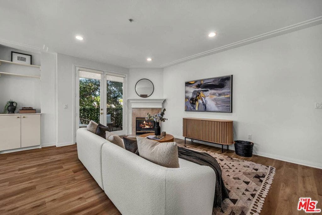 1100 S Clark Drive, #201, Los Angeles, CA 90035