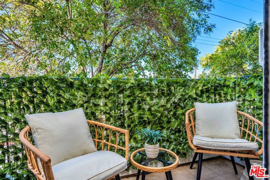 1100 S Clark Drive, #201, Los Angeles, CA 90035