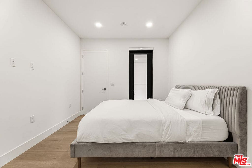 3659 Regal Pl, Los Angeles, Ca 90068, Usa, #3659 1/2, Los Angeles, CA 90068