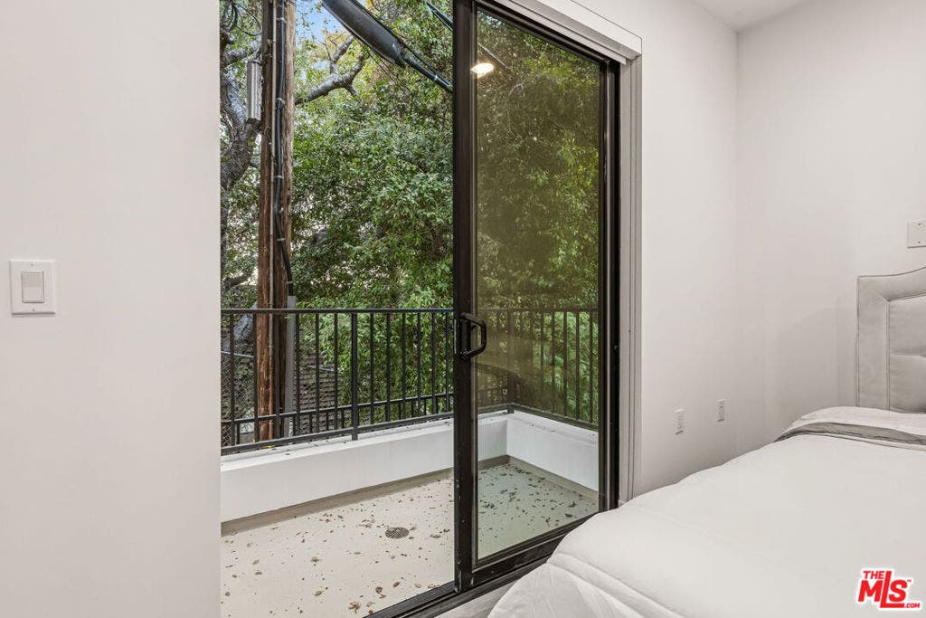 3659 Regal Pl, Los Angeles, Ca 90068, Usa, #3659 1/2, Los Angeles, CA 90068