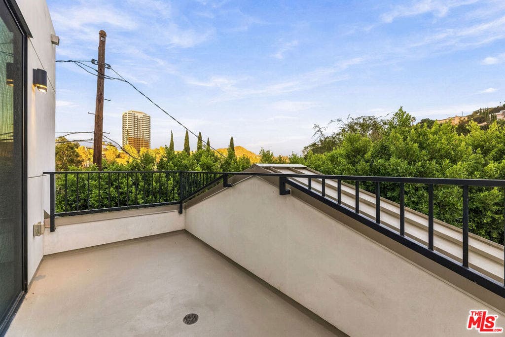 3659 Regal Pl, Los Angeles, Ca 90068, Usa, #3659 1/2, Los Angeles, CA 90068
