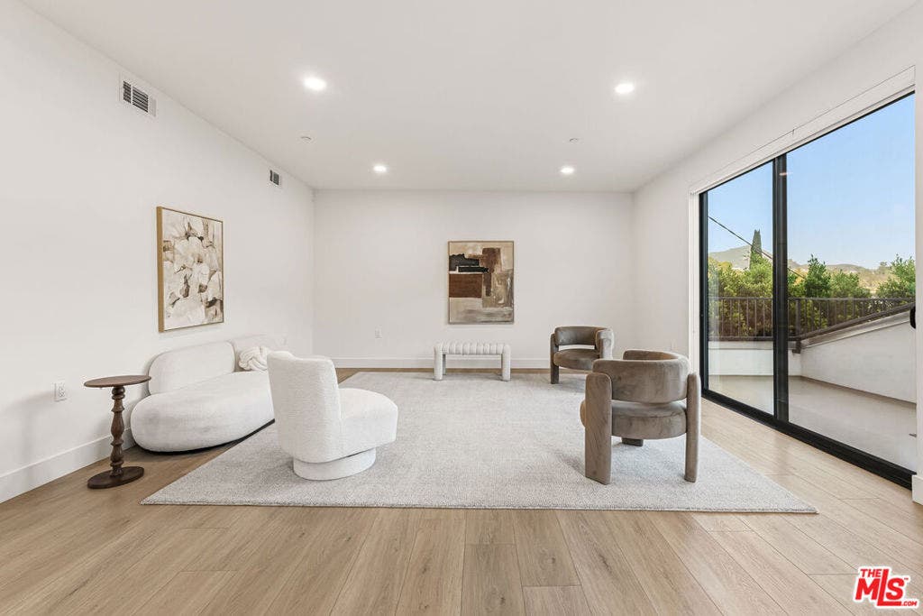 3659 Regal Pl, Los Angeles, Ca 90068, Usa, #3659 1/2, Los Angeles, CA 90068