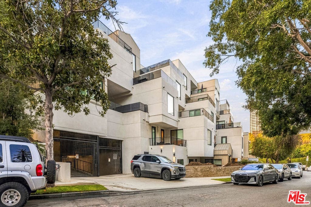 3659 Regal Pl, Los Angeles, Ca 90068, Usa, #3659 1/2, Los Angeles, CA 90068