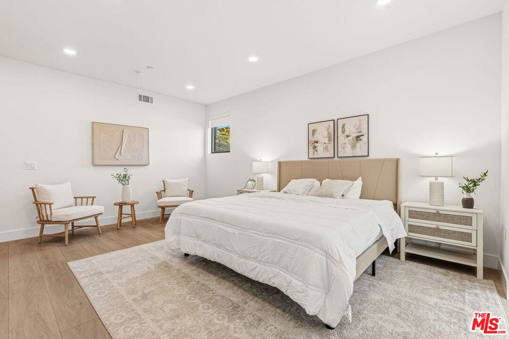 3659 Regal Pl, Los Angeles, Ca 90068, Usa, #3659 1/2, Los Angeles, CA 90068