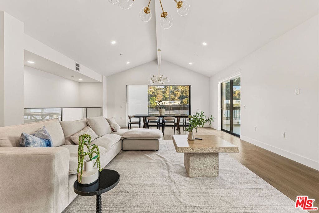 3659 Regal Pl, Los Angeles, Ca 90068, Usa, #3659 1/2, Los Angeles, CA 90068