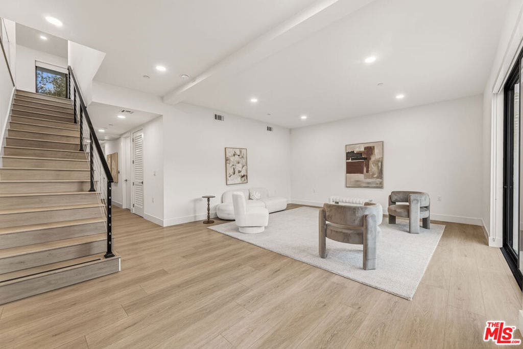 3659 Regal Pl, Los Angeles, Ca 90068, Usa, #3659 1/2, Los Angeles, CA 90068