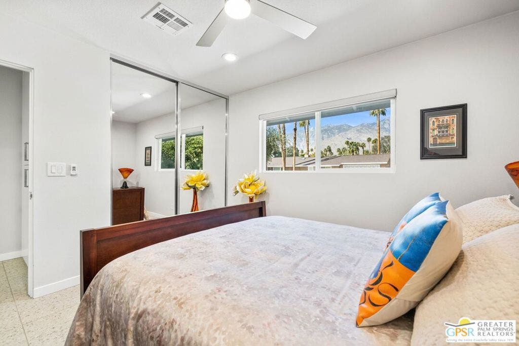 1244 S San Mateo Drive, Palm Springs, CA 92264