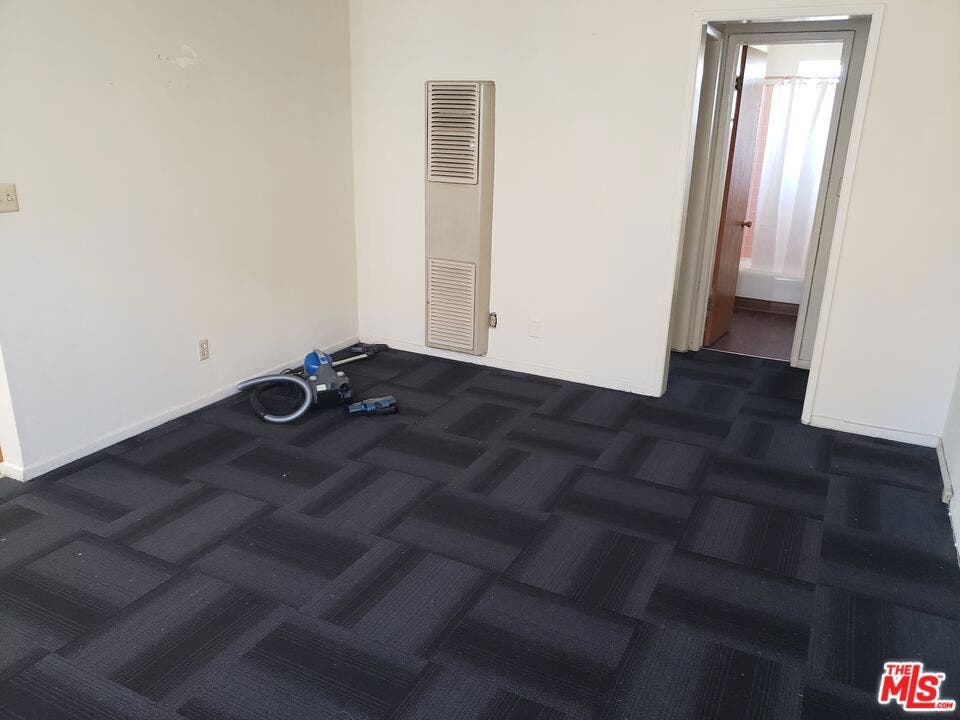 1329 S Hoover Street, Los Angeles, CA 90006 1329 S Hoover Street, Los Angeles, CA 90006