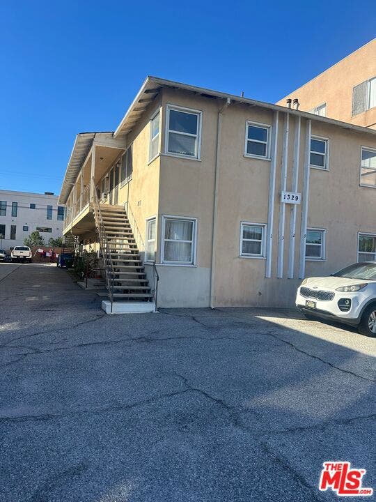 1329 S Hoover Street, Los Angeles, CA 90006 1329 S Hoover Street, Los Angeles, CA 90006