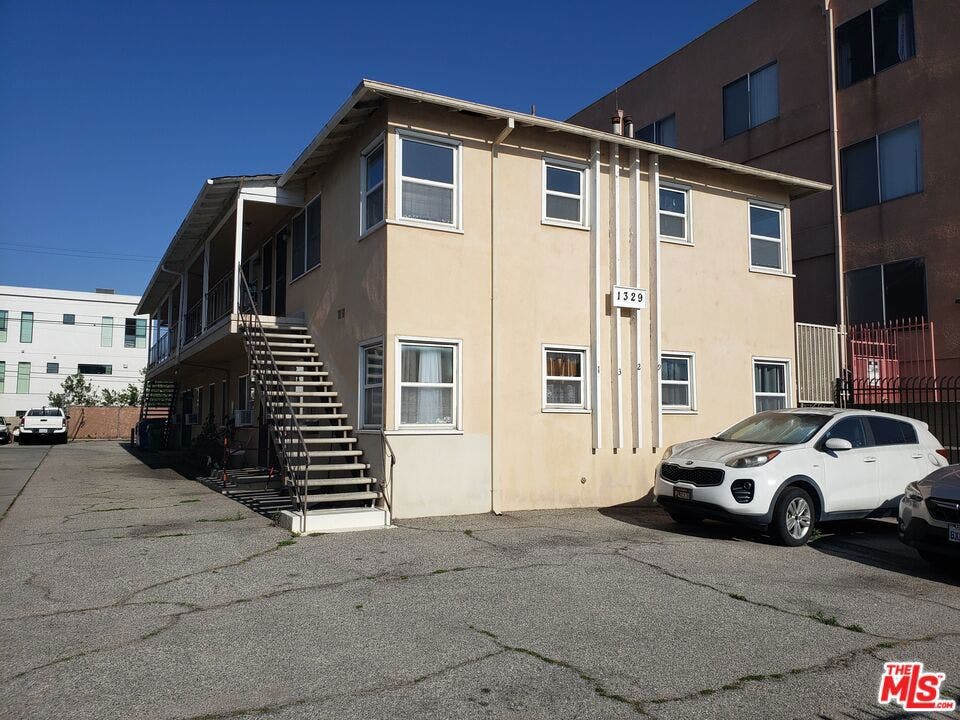 1329 S Hoover Street, Los Angeles, CA 90006 1329 S Hoover Street, Los Angeles, CA 90006