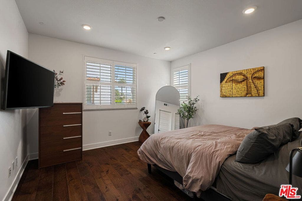 5103 E Echo Street, Los Angeles, CA 90042