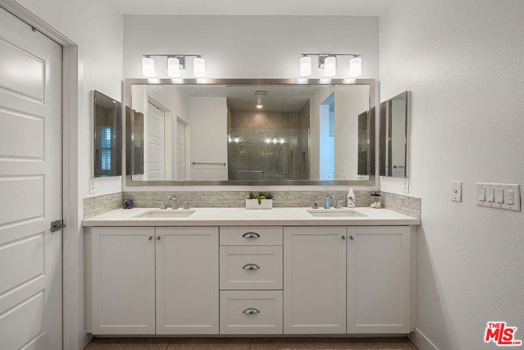 5103 E Echo Street, Los Angeles, CA 90042