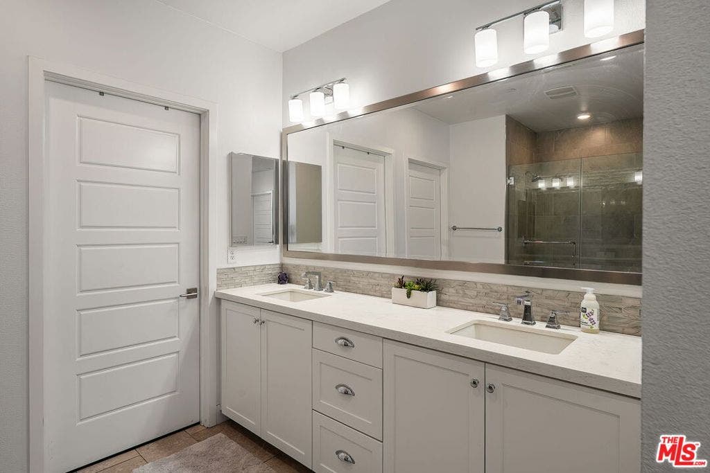 5103 E Echo Street, Los Angeles, CA 90042